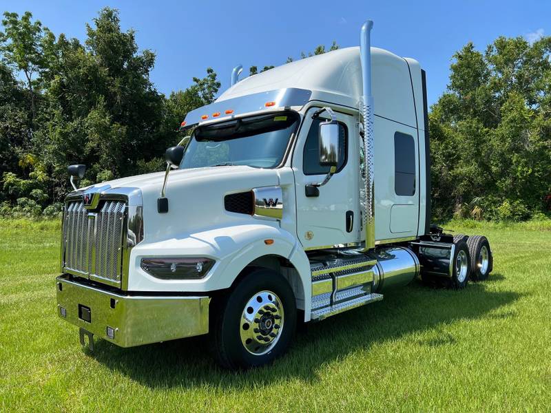 2024 Western Star 49X (For Sale) Sleeper Truck VA3735