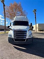 2018 Freightliner Cascadia - Sleeper Truck