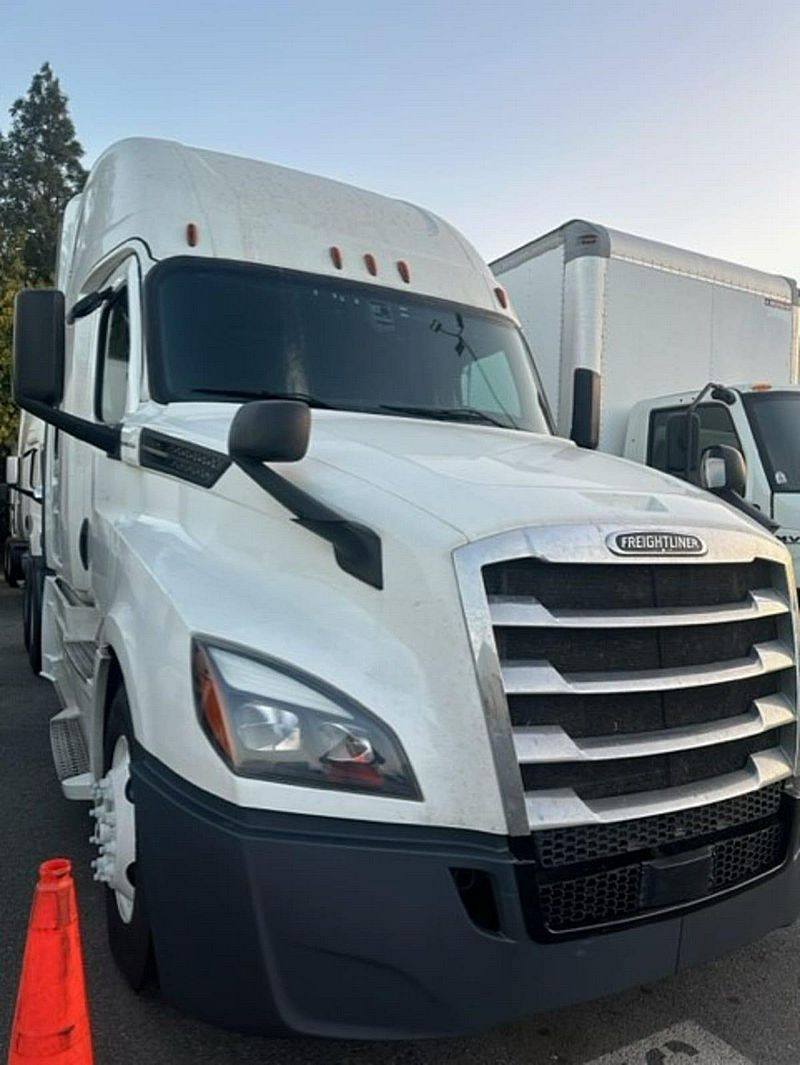 2019 Freightliner NEW CASCADIA PX12664 (For Sale) 72" Sleeper 879556