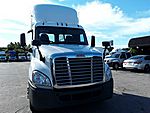 2016 Freightliner Cascadia 125 - Day Cab