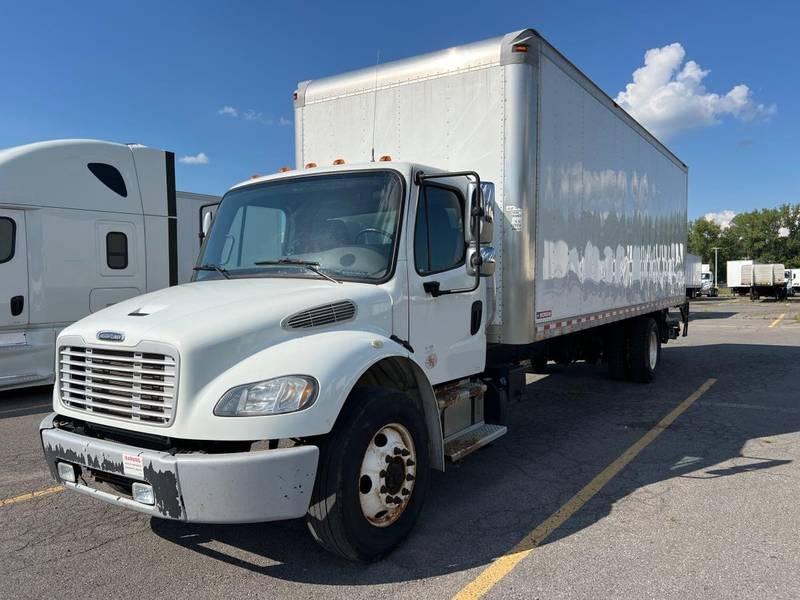 2019 Freightliner M2 106 (for Sale) 