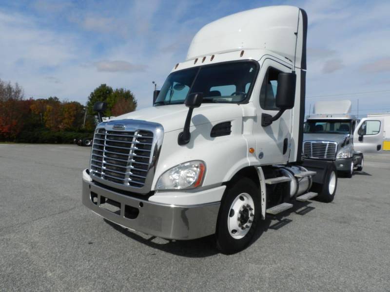 2016 Freightliner CASCADIA 113 (For Sale) | Day Cab | #660564