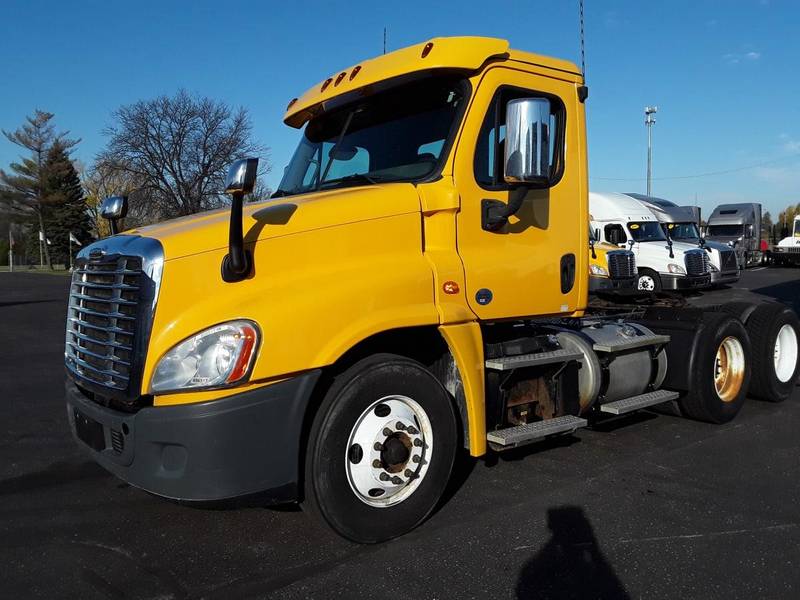 2016 Freightliner CASCADIA 125 (For Sale) Day Cab 656517