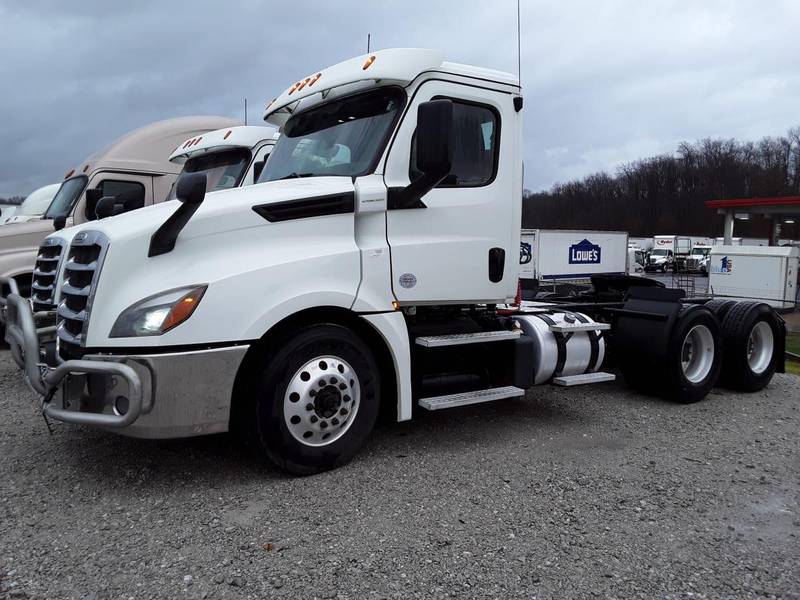 2019 Freightliner NEW CASCADIA PX12664