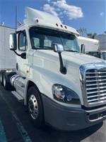 2019 Freightliner CASCADIA 125 - Day Cab