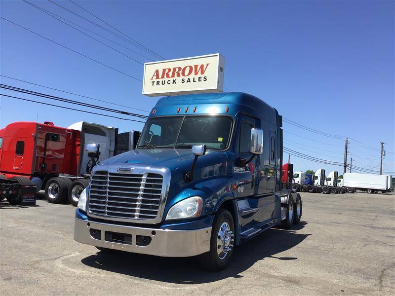 freightliner dealership fresno