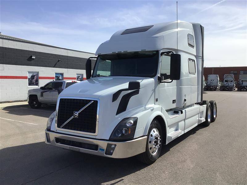 2017 Volvo VNL 780 (For Sale) | 72