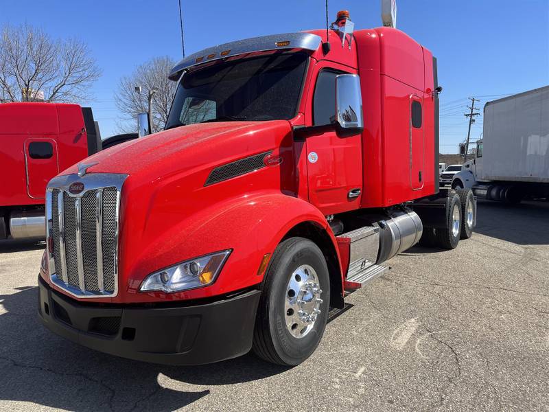 2024 Peterbilt 579 (For Sale) 80" Sleeper 30A891042