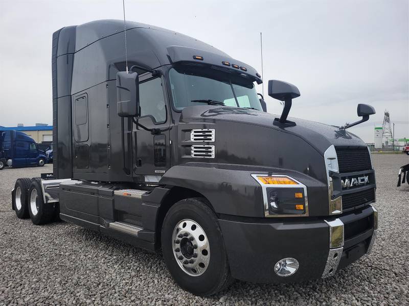 2023 Mack Anthem AN64T M742 (For Sale) | 70