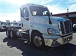 2015 Freightliner CASCADIA PX125064S - Day Cab