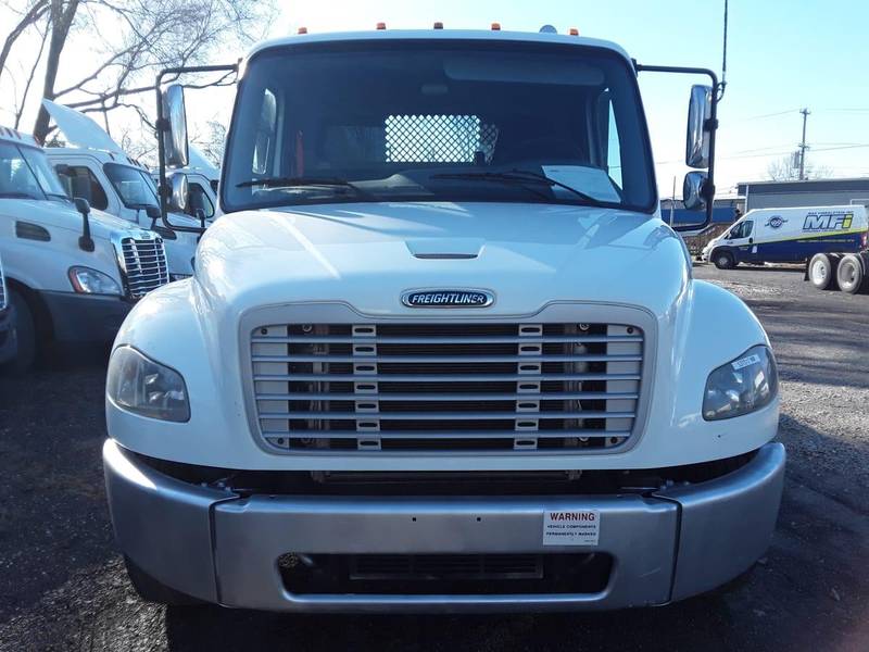 2014 Freightliner M2 106 (For Sale) | Flatbed | Non CDL | #537517