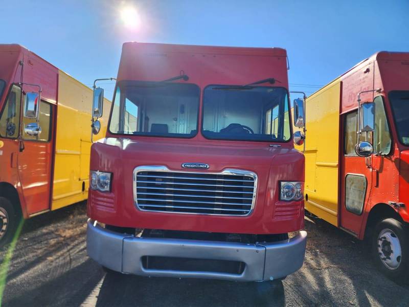 2016 Freightliner MT55 (For Sale) | 24' Box | Non CDL | #654213