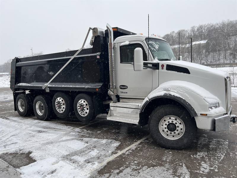 2023 Kenworth T880 (For Sale) Dump Truck PF258233