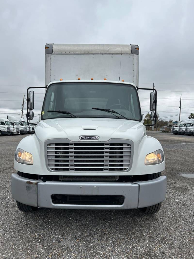 2019 Freightliner M2 106 For Sale | 26' Box | Non CDL | #809396