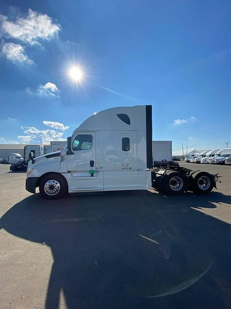 2020 Freightliner NEW CASCADIA PX12664 (For Sale) 72" Sleeper 277642