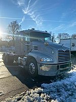 2015 Mack CMM64T - Sleeper Truck