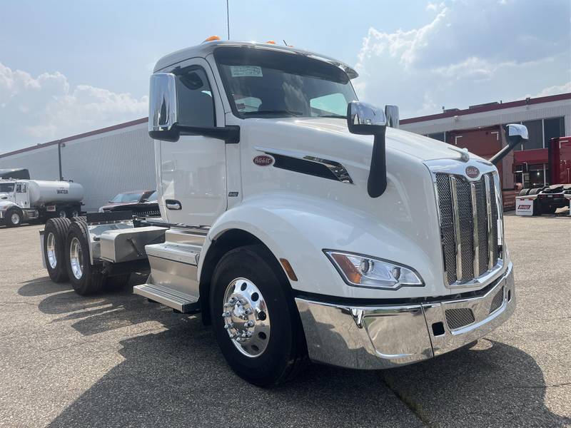 2024 Peterbilt 579 For Sale Non Sleeper 50A602134