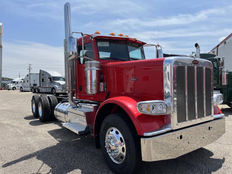 2024 Peterbilt 389 (For Sale) Non Sleeper 30A655531