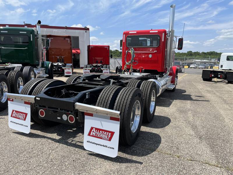 2024 Peterbilt 389 (For Sale) Non Sleeper 30A655531