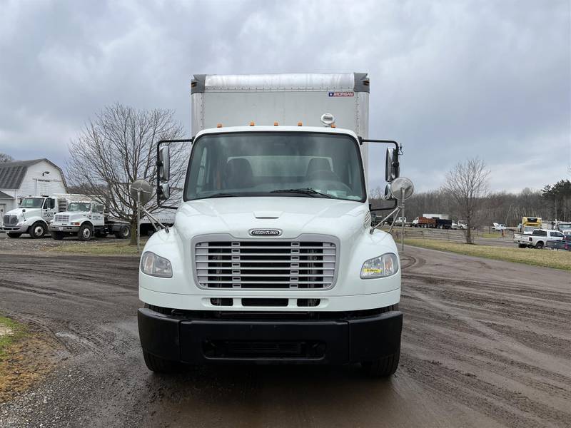 2014 Freightliner M2 (For Sale) 26' 9270