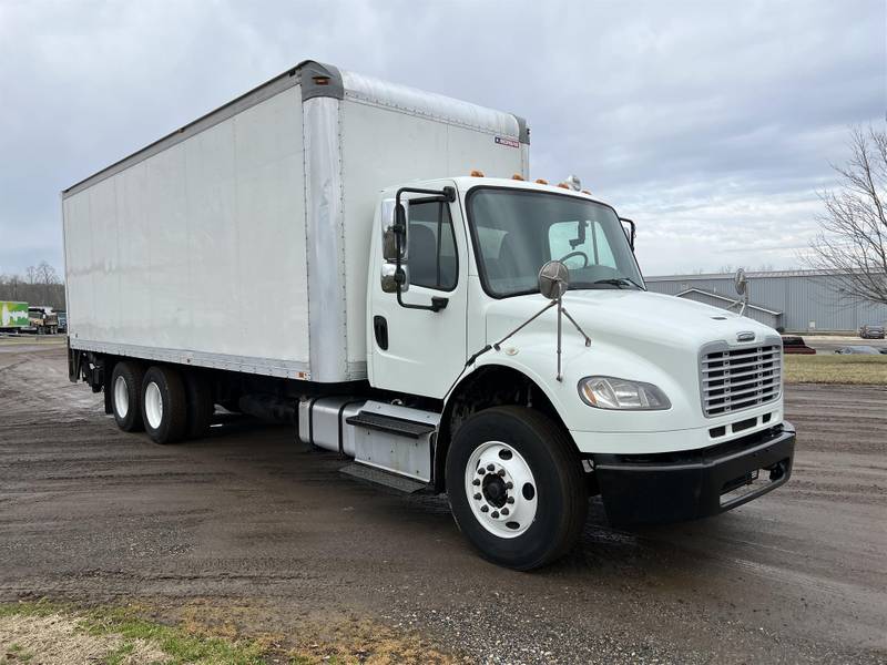 2014 Freightliner M2 (For Sale) 26' 9270