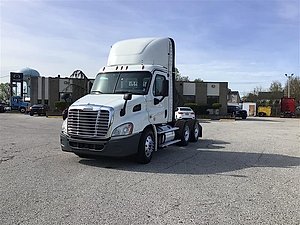 2018 Freightliner Cascadia 113 - Day Cab