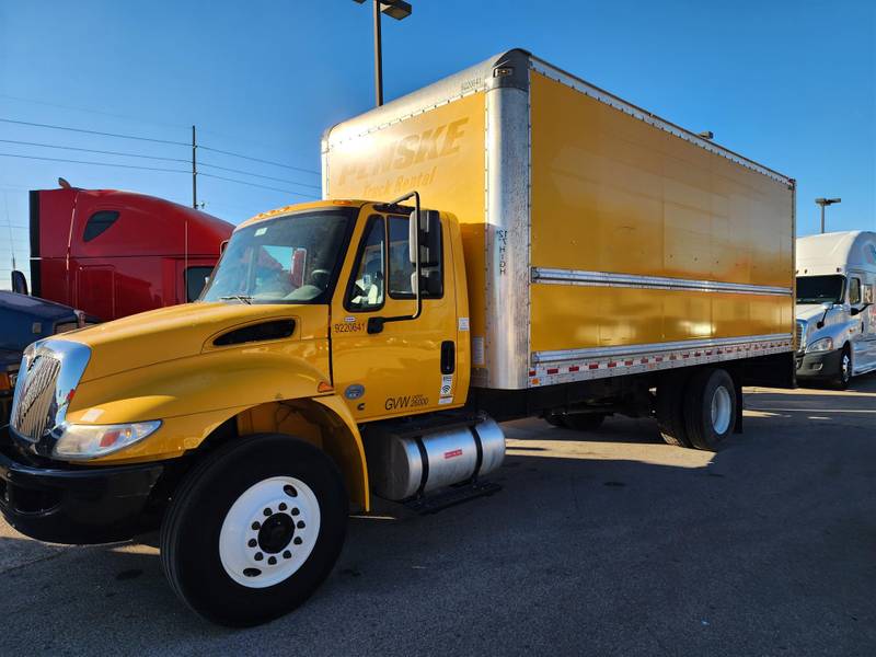 2019 International 4300 Box Truck