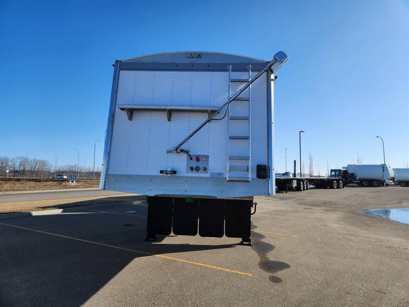 2024 Berg Super B - Aluminum (For Sale) | Hopper Trailer | Grain ...