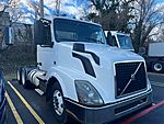 2016 Volvo VNL64T - Day Cab