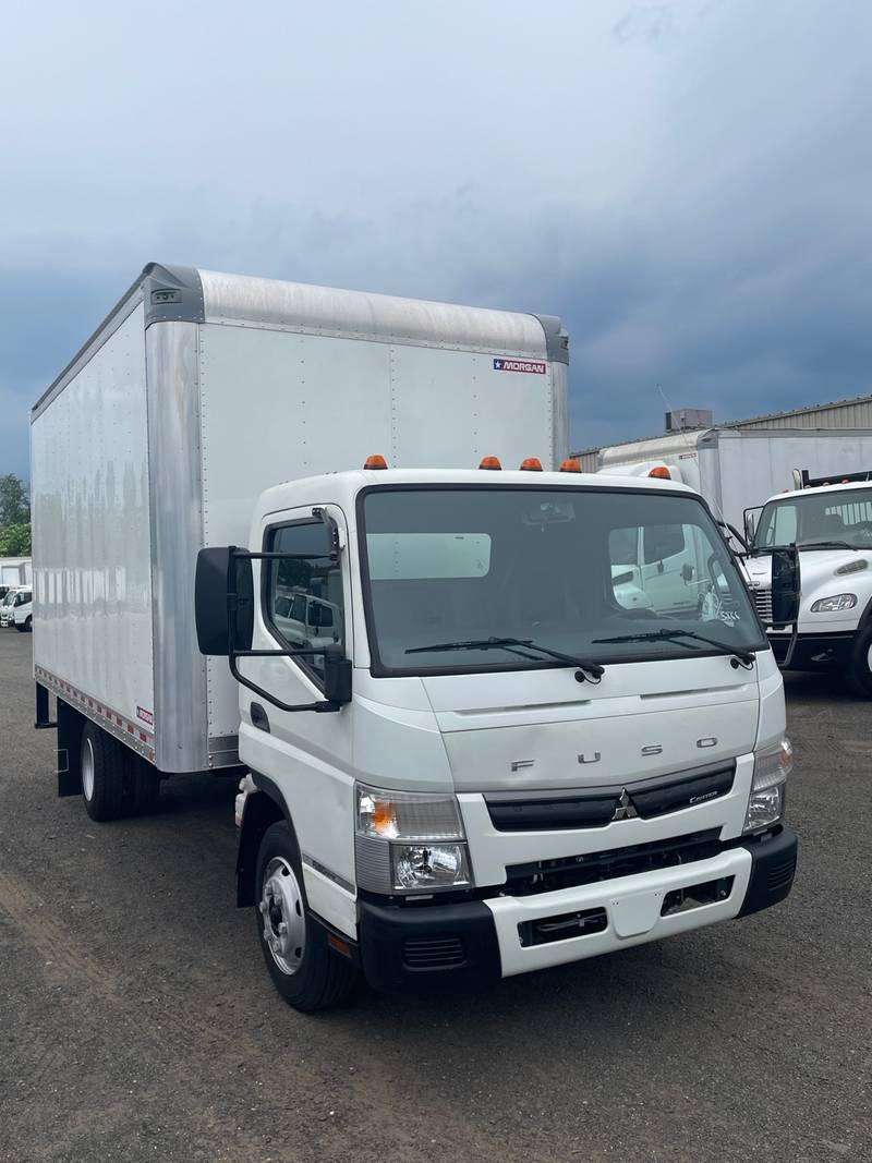 2020 MITSUBISHI FUSO FE140 Box Truck