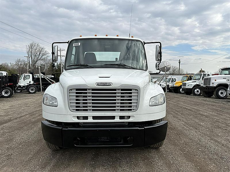2016 Freightliner M2 (For Sale) Cab & Chassis 9269