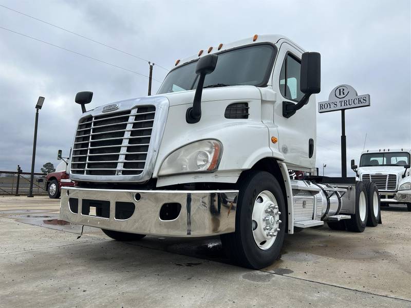 2014 Freightliner Cascadia (For Sale) Day Cab 13329