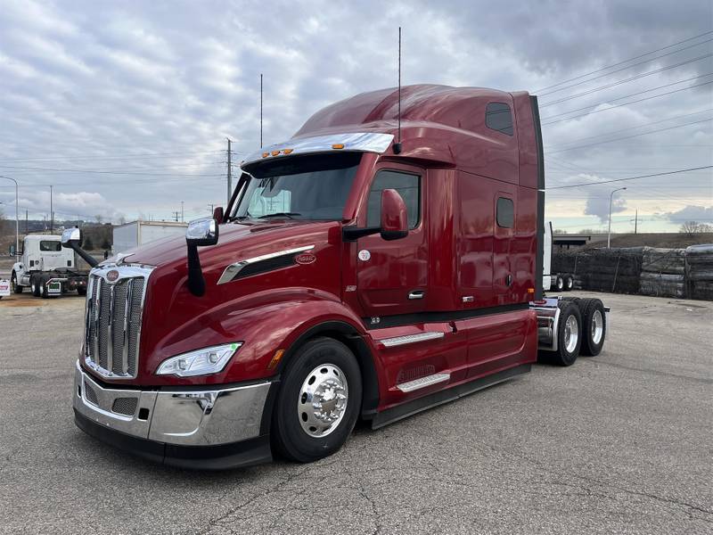 2024 Peterbilt 579 (For Sale) 80" Sleeper 30A602178