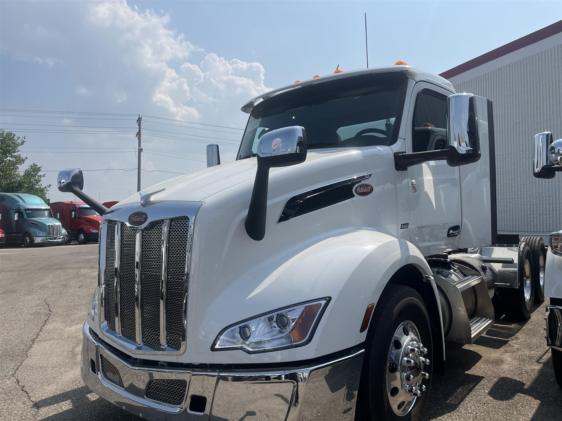 2024 Peterbilt 579 (For Sale) Day Cab 50A602136