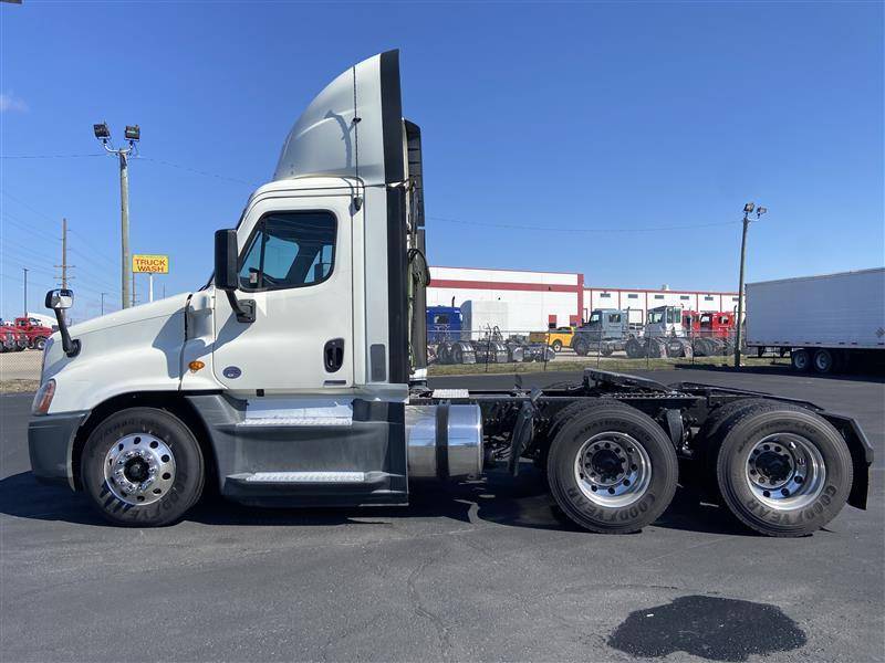 2017 Freightliner CASCADIA For Sale NON Sleeper 257948   2017 Freightliner Cascadia.2 