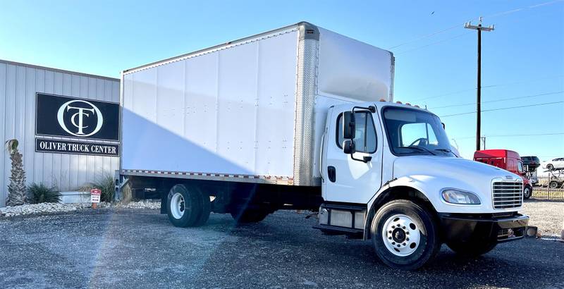 2018 Freightliner M2 106 (for Sale) 