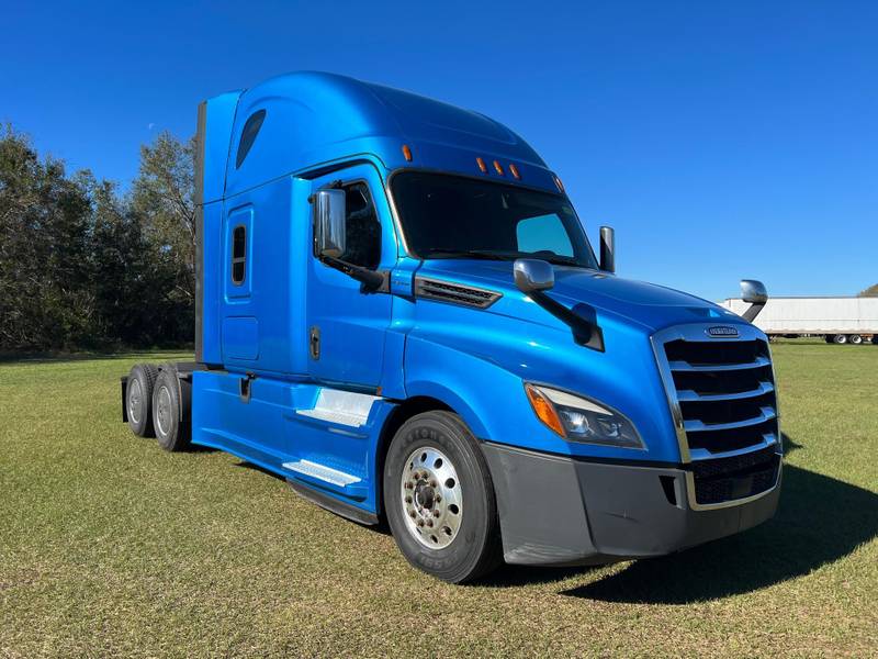 2020 Freightliner Cascadia PT126SLP (For Sale) 72" Sleeper LP4901