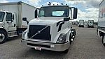 2016 Volvo VNL64T - Day Cab