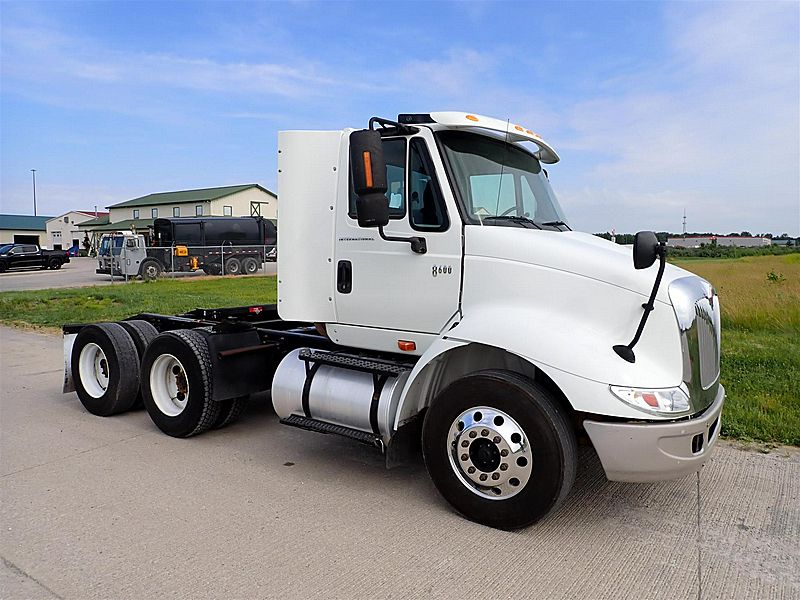 2007 International 8600 For Sale Day Cab 7J412104