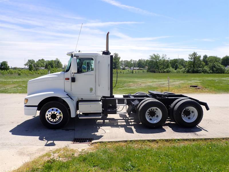 2005 International 9200 (For Sale) | Day Cab | # 5135NC