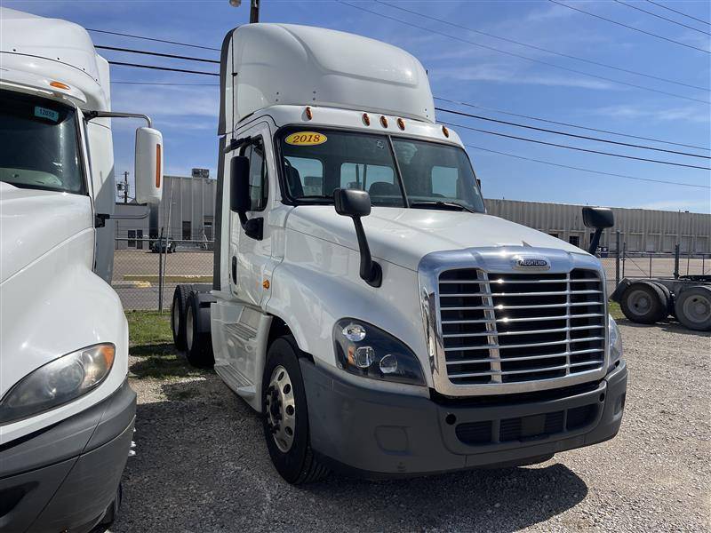 2018 Freightliner CASCADIA (For Sale) | NON Sleeper | #258176