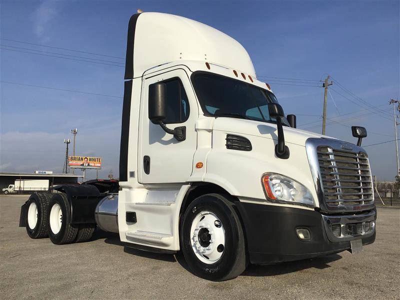 2015 Freightliner CASCADIA For Sale | NON Sleeper | #258196