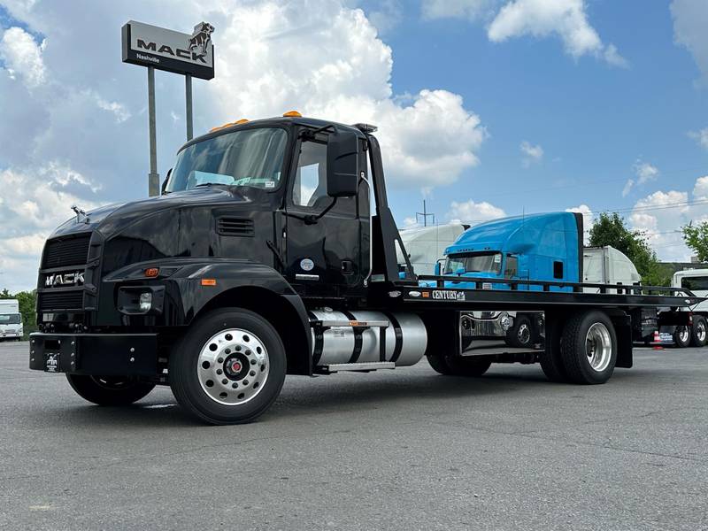 2024 Mack MD642 (For Sale) Box Truck MD011170