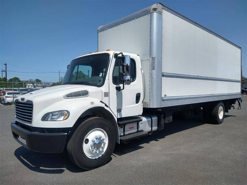 2017 Freightliner M2 106 (For Sale) | Box Van | #258189