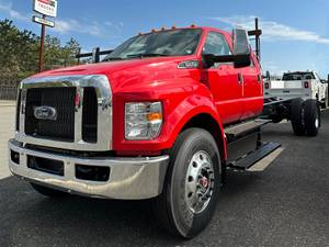 2024 Ford F750 - Cab & Chassis