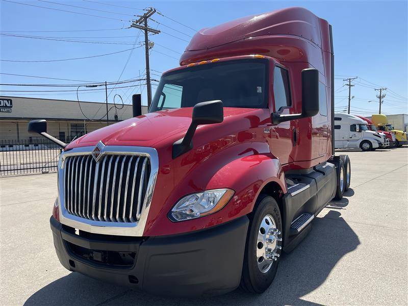 2018 International LT (For Sale) | 73