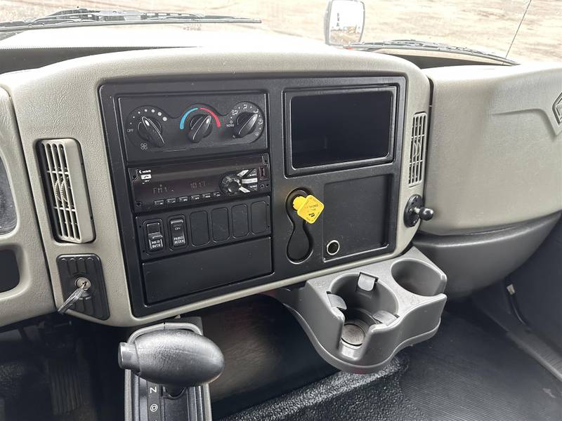 2018 International DuraStar 4300 (For Sale) | 24' | Non CDL | #9307