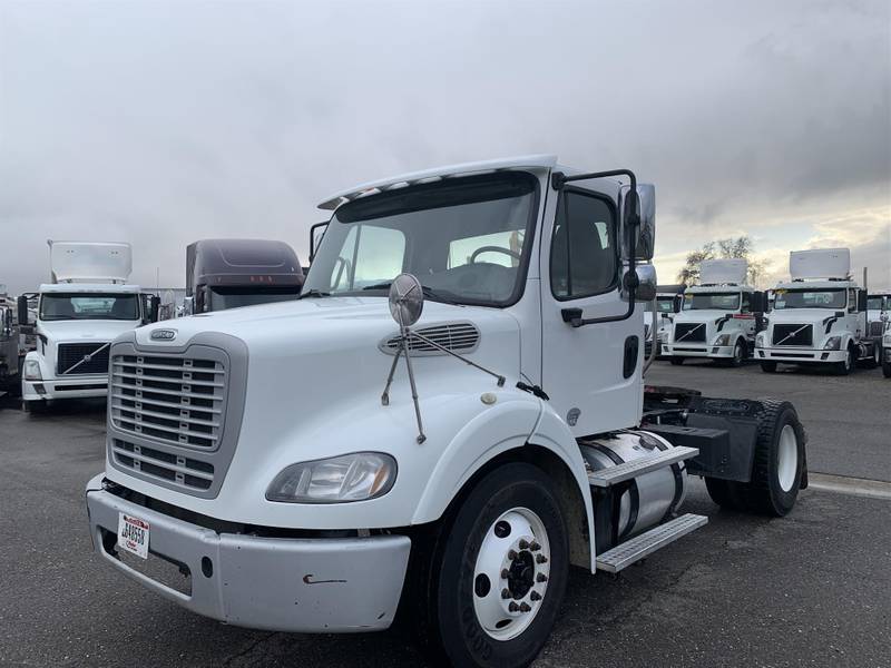 2016 Freightliner M2 112 (For Sale) Day Cab 648316