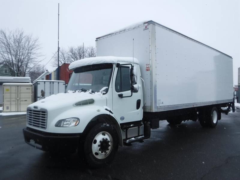 2013 Freightliner M2 106 (For Sale) | 26' Box | Non CDL | #510831