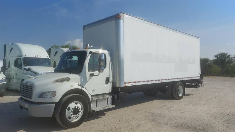 2016 Freightliner M2 106 For Sale | 26' Box | Non CDL | #646465